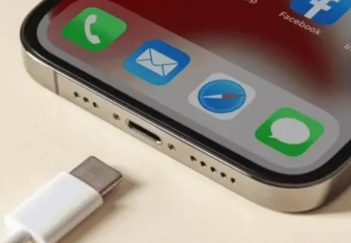 郎溪苹果15维修分享iPhone15改USB-C接口后能和安卓用户互借充电器吗